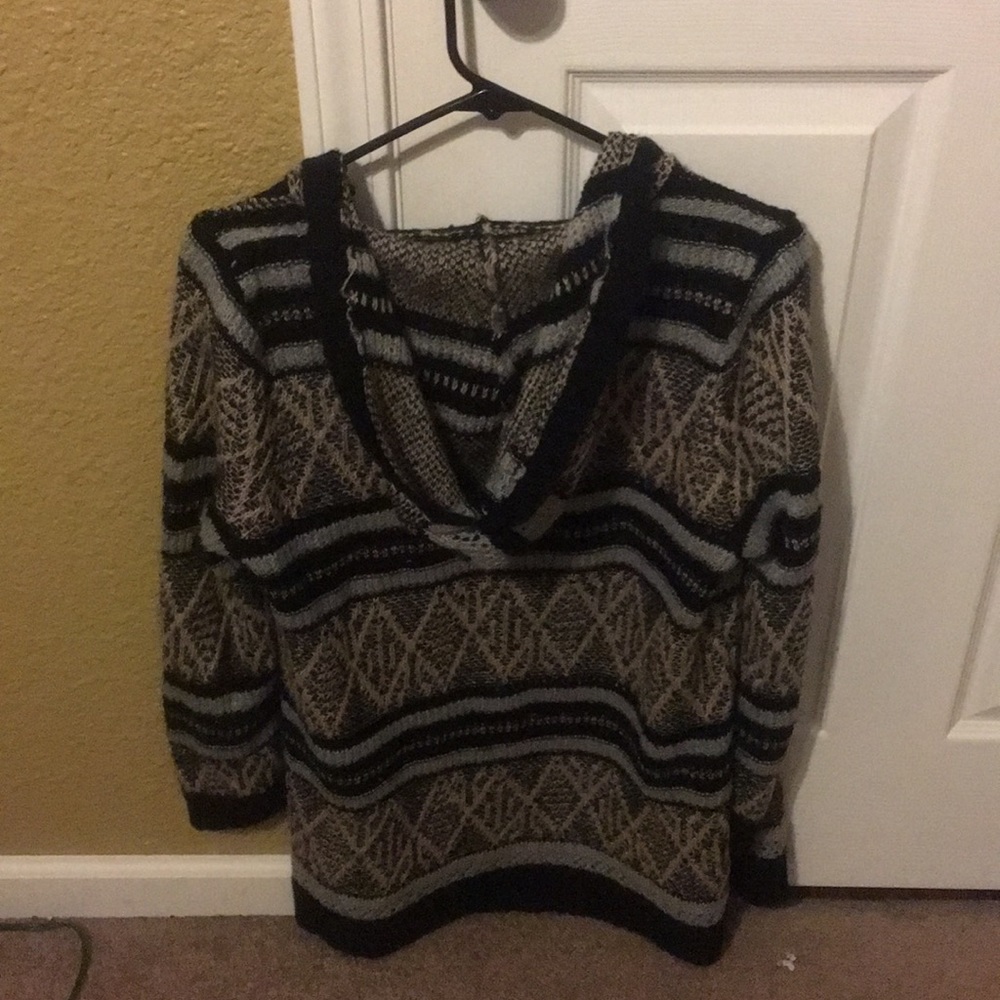 Sweater - Picture 2 of 2